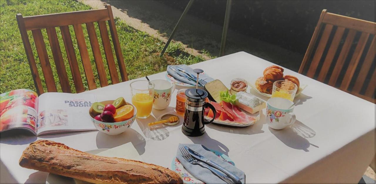 Fleurs De Cosmos Bed & Breakfast *